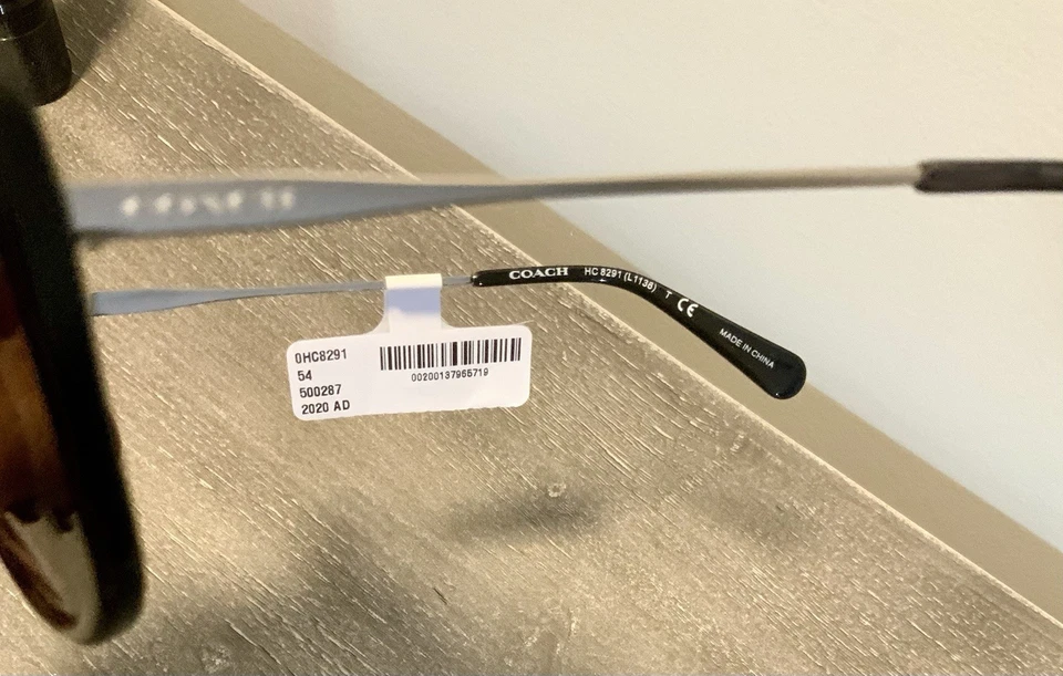 Elegantes Gafas de sol Coach HC 8291 500287 54-18-140 L1136 Negro/Gris Nuevo Foto 4 de 4