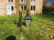 Brass Victorian style wall lamp/light/lantern coach house garden barn outside