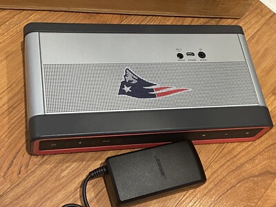 Bose SoundLink III Bluetooth Portable Speaker - New England Bose SoundLink III Bluetooth Portable Speaker - New England