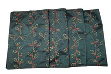 Set 4 Embroidered Green Red Holly Berry Christmas Holiday Placemats Velvet