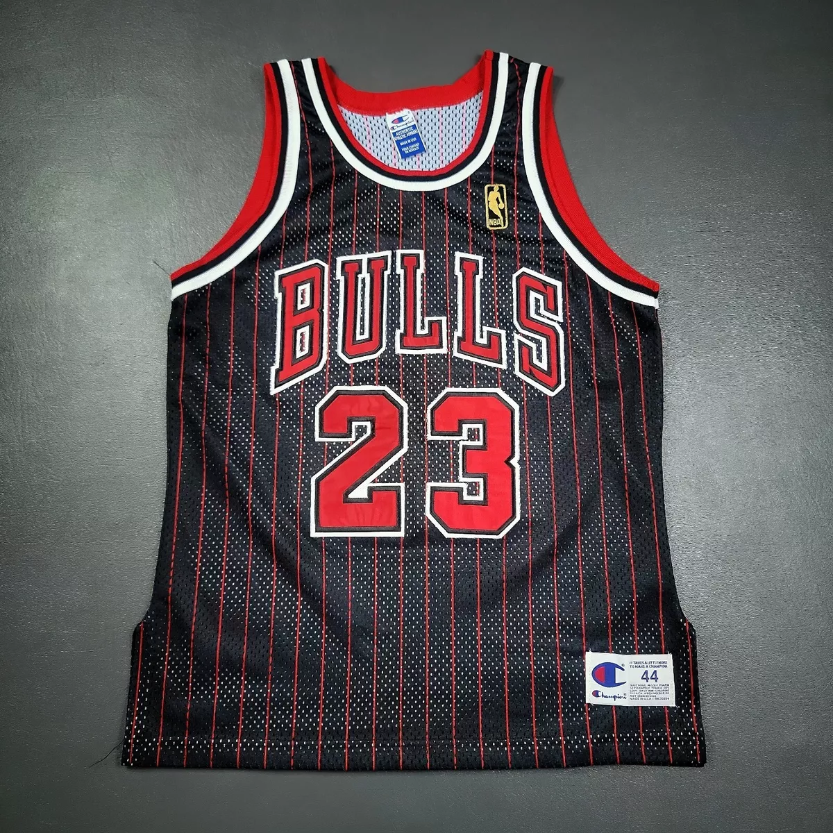 100% Authentic Michael Jordan Mitchell & Ness 96 97 Bulls Jersey Size 44 L  Mens