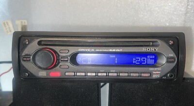 Sony CDX-GT100 CD Player In Dash Receiver 52x4 Sub Out Tested Harness Cage Trim