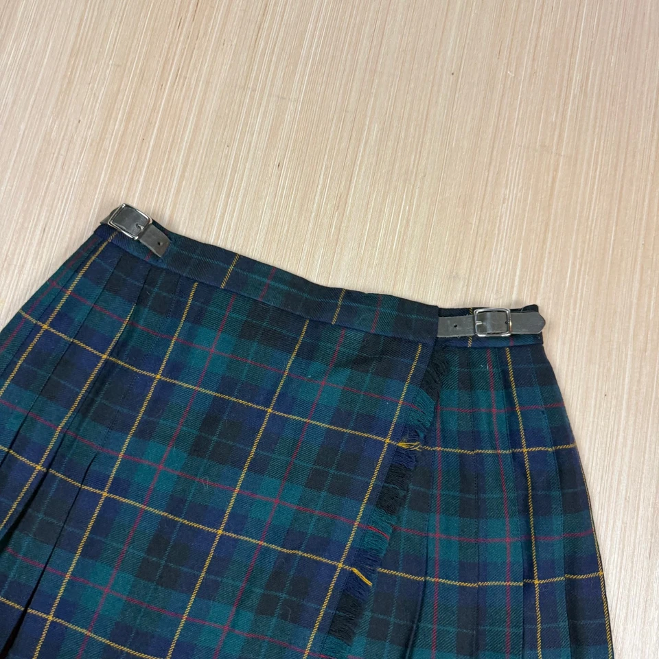Lauren Ralph Lauren Plaid Wool Skirt vtg mini buckled black watch Size 6 tartan - Image 4 of 4