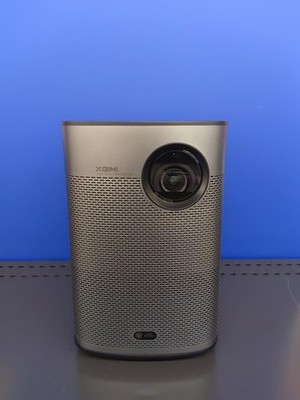 XGIMI WM03A Projektor mit Adapter, Fernbedienung & Handbuch enthalten