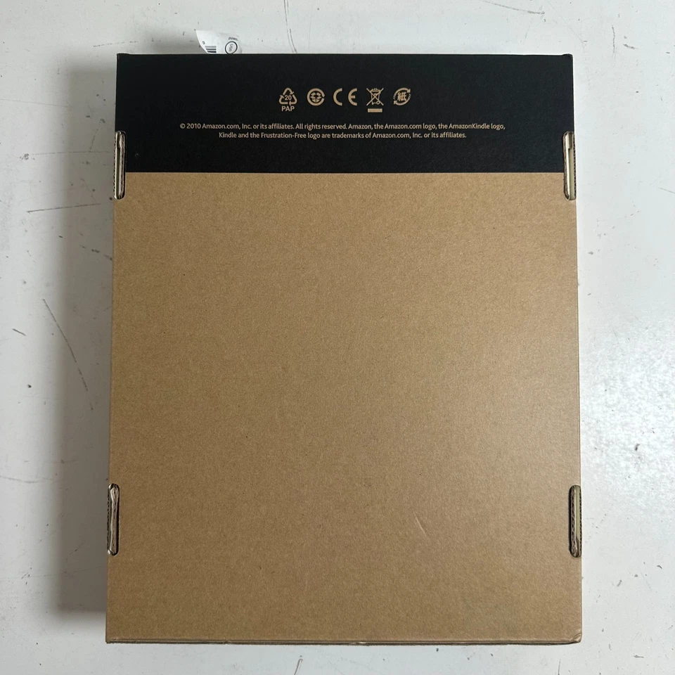 Amazon Kindle DX 9.7" LCD Wireless Handheld Wi-Fi eBook Reader - Image 3 of 4