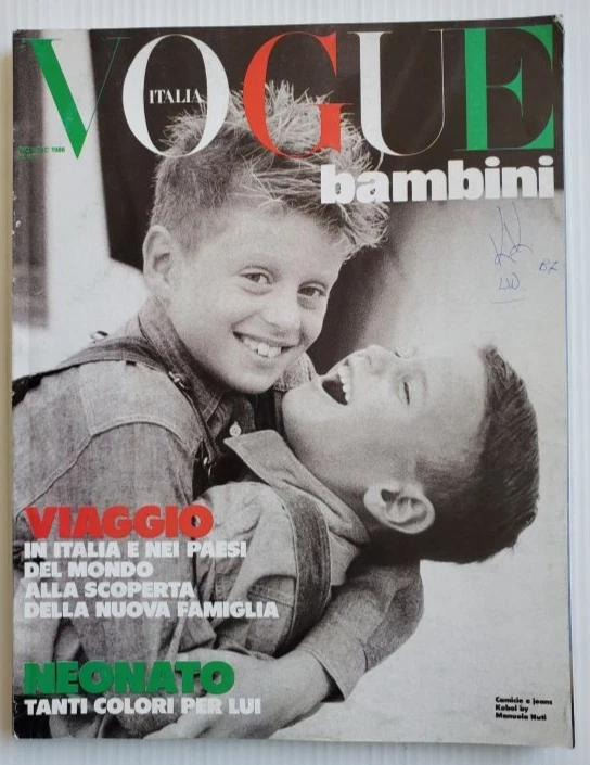 Ritorno delle Camicie Lucide: La Moda Vintage che Conquista il Presente!