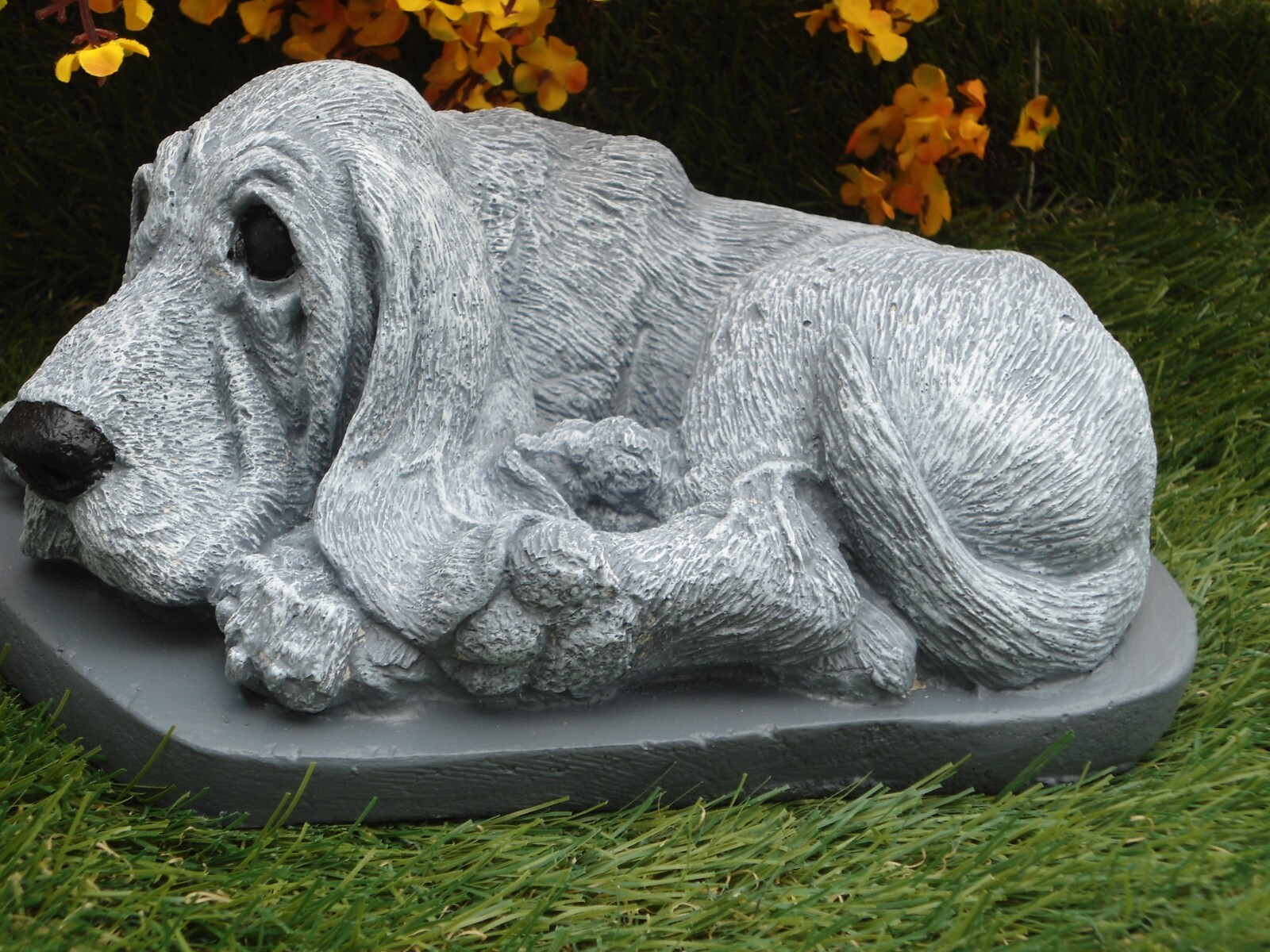 Concrete Bloodhound Dog Statue Figurine outdoor garden decor pet loss