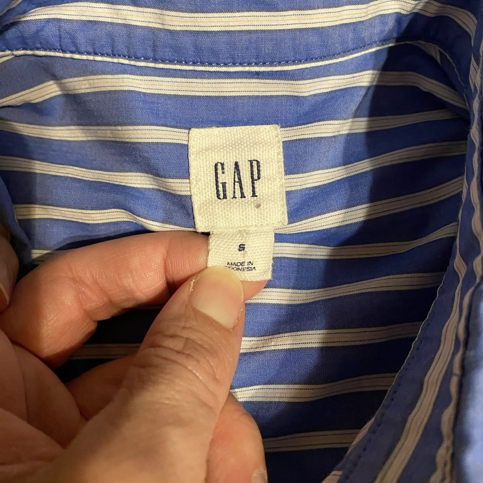 Gap Blue Striped Button Down Shirt Size Small - image 6