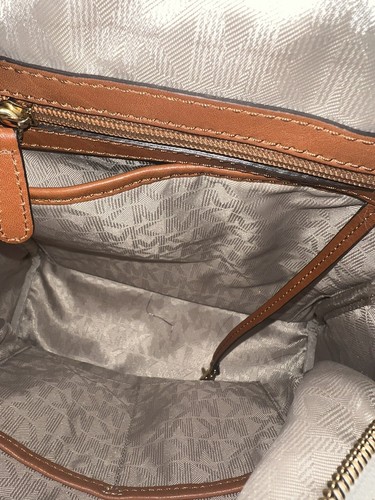 Michael Kors Signature logo RHEA Zip Backpack Med. - Picture 7 of 7