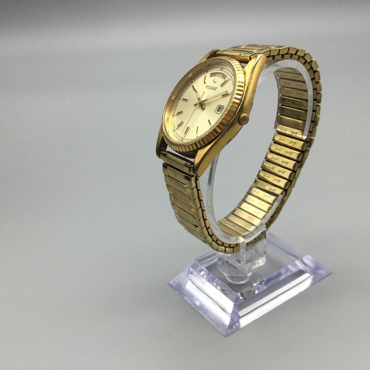 Vtg Pulsar Seiko Watch Men 35mm Gold Tone V744-X004 Stretch