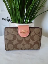 NWT COACH Medium Corner Zip Wallet In Signature Canvas Khaki Light Coral C0082