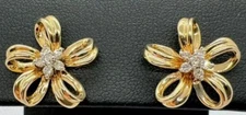 14K Yellow Gold 0.2Ct Ribbon Flower Round Natural Diamond Clusters Stud Earrings