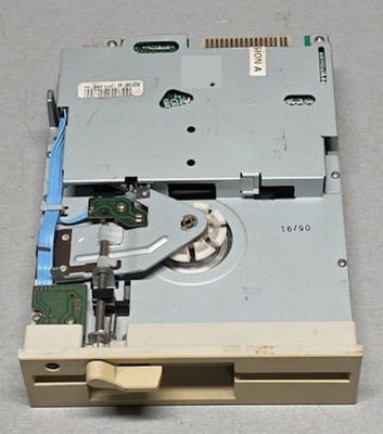 Chinon 1.2MB 5.25'' Internal Floppy Disk Drive FDD FZ-506 Beige Tested Working