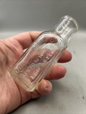 NICE VINTAGE LEMONADE CRYSTALS BOTTLE QUORN LEMONADE SPECIALITIES CO LEICESTER