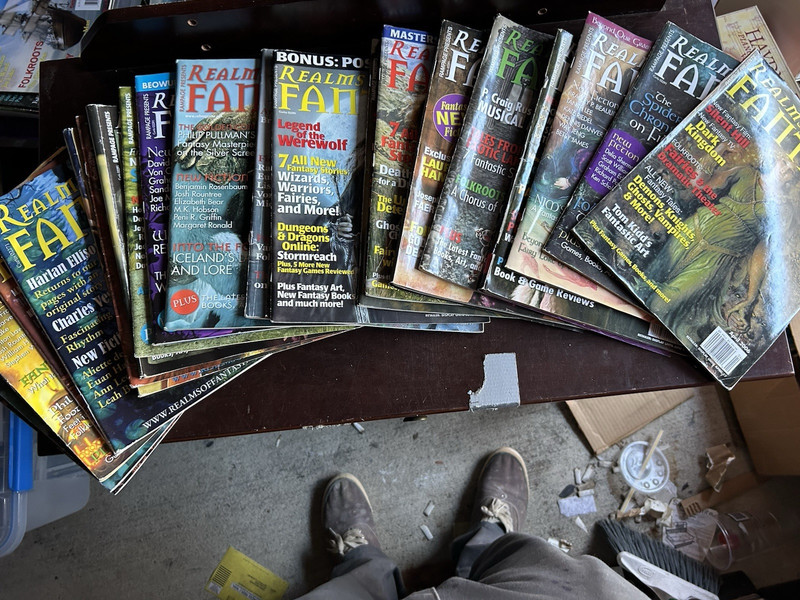 25 Realms of Fantasy Magazines Lot 2006-2011 Harry Potter Beowulf Fantasy