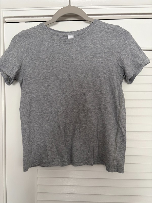 Girls Pre Owned Grey Ivivva Short Sleeve Shirt Size 12