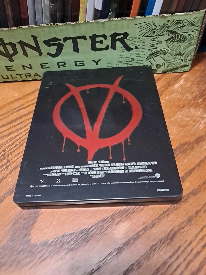 V For Vendetta (Blu-ray Disc, 2012, Steelbook) - Image 2 of 3