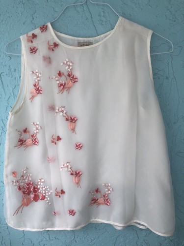 By TiMo white blouse embroidered floral details, Sz S-M