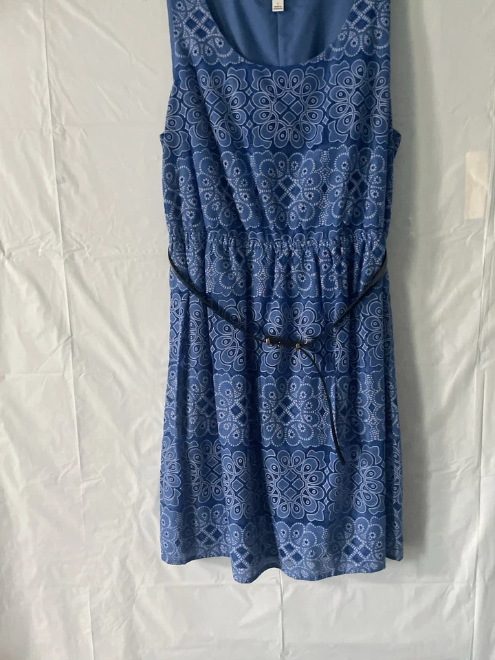 ELLE Women's Size L Belted Fit N Flare Blue Patterned Dress Sleeveless - Image 2 of 4