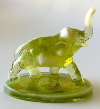 Mosser Glass Bimbah Elephant 1982 Henrys Dream Ylw Green Opalescent NO Glow