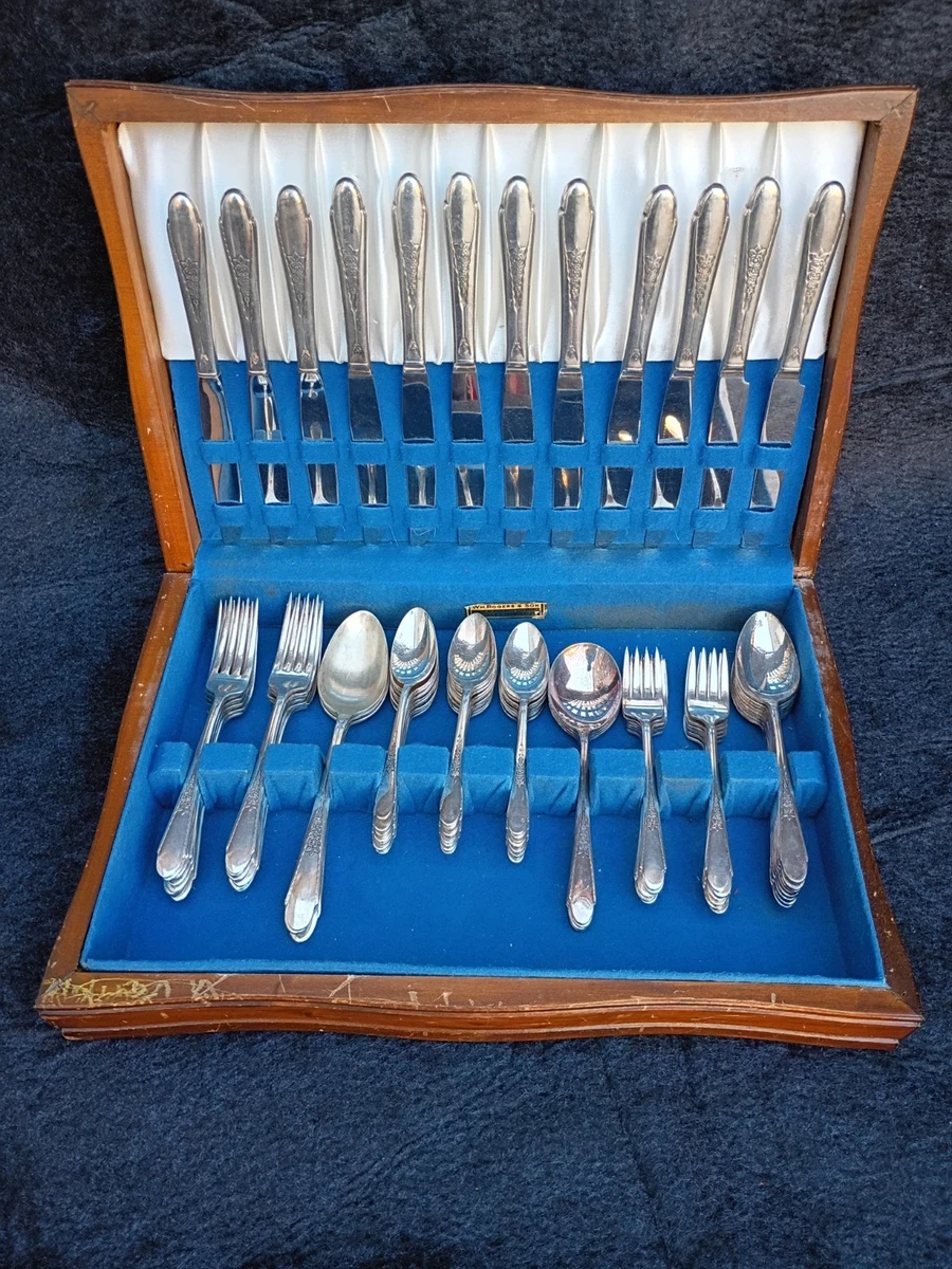 Wm. Rogers & Son Post - 1940 Flatware-Set Antique US Silver-Plated