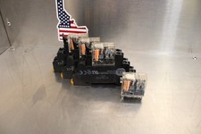 Allen Bradley 700-K32Z24 Relay Lot of 4 W/ 700-HN122 Lot of 3!