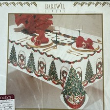 NEW Rectangular Tablecloth 100 Cotton 60 x 120 Vintage Tannenbaum Christmas