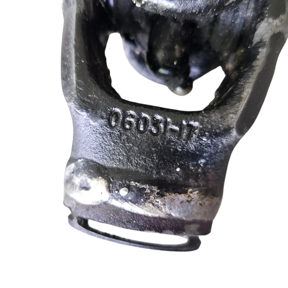 Yugo acoplador de eje de transmisión trasero Toro 328D Weasler - Toma de fuerza diferencial Groundsmaster Foto 3 de 4