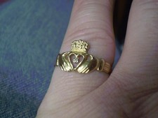 10K Yellow Gold Ladies Claddagh Diamond Ring     1.7 grams
