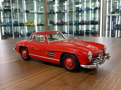 Mercedes-Benz 300 SL Norev Dealer Edition [1/18 Diecast   Fire Red]