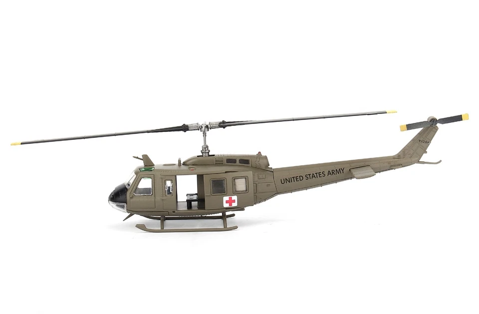 Bless Wings 1/72 UH-1H Iroquois "Huey" Helicopter "57th Medical Vietnam 1967 - Image 4 of 4