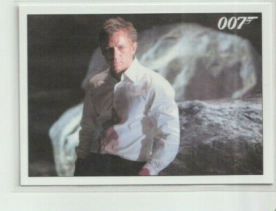 007 James Bond Quantum Of Solace Trading Card #061