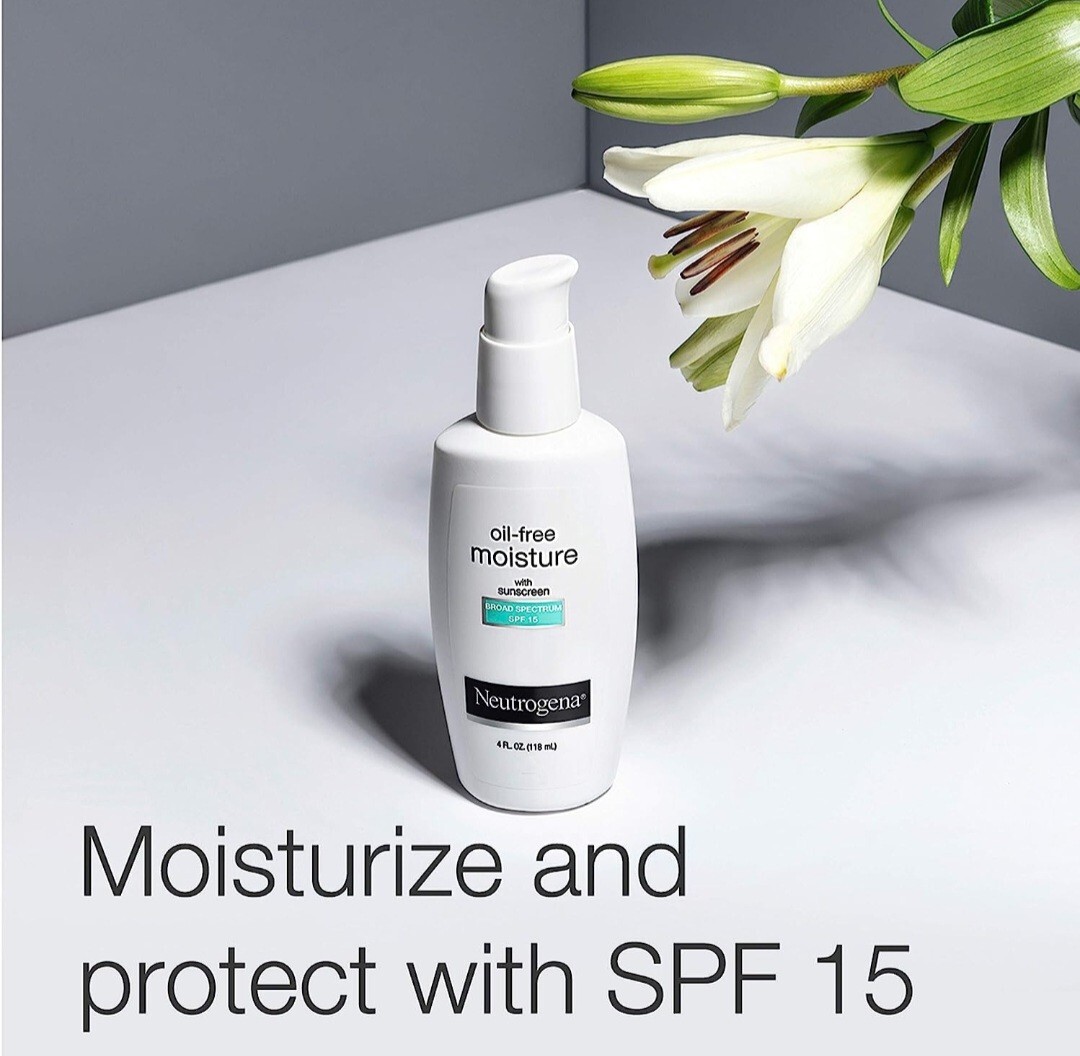 Neutrogena Oil-Free Facial Moisturizer with SPF 15 Sunscreen Non-Greasy 4 fl oz