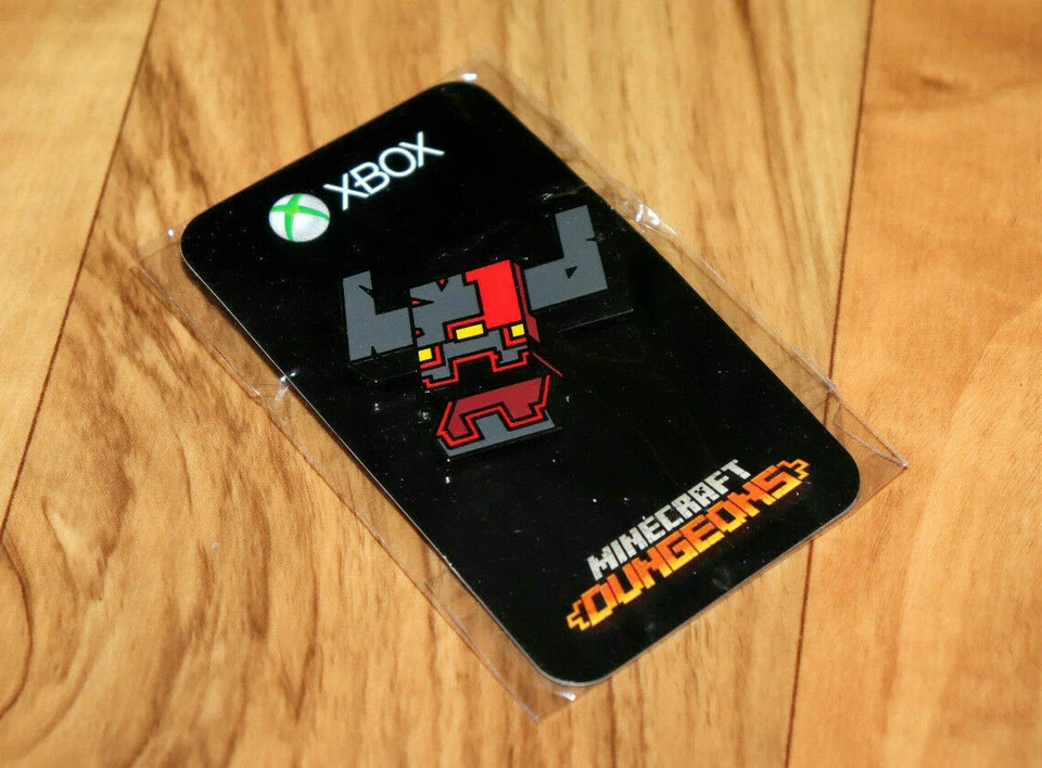 Minecraft Dungeons Promo Pin Badge Gamescom 2019 Nintendo Switch PS4 Xbox One - Image 3 of 4
