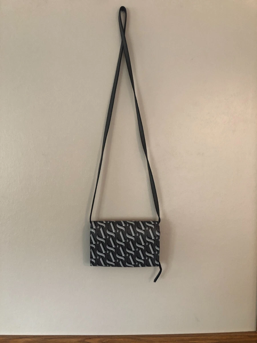 Vera Wang Crossbody Purse Adjustable 23