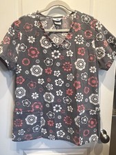 SB Scrubs Scrub Top Women  s Gray Pink Flowers Short Sleeve Pockets Size Medium