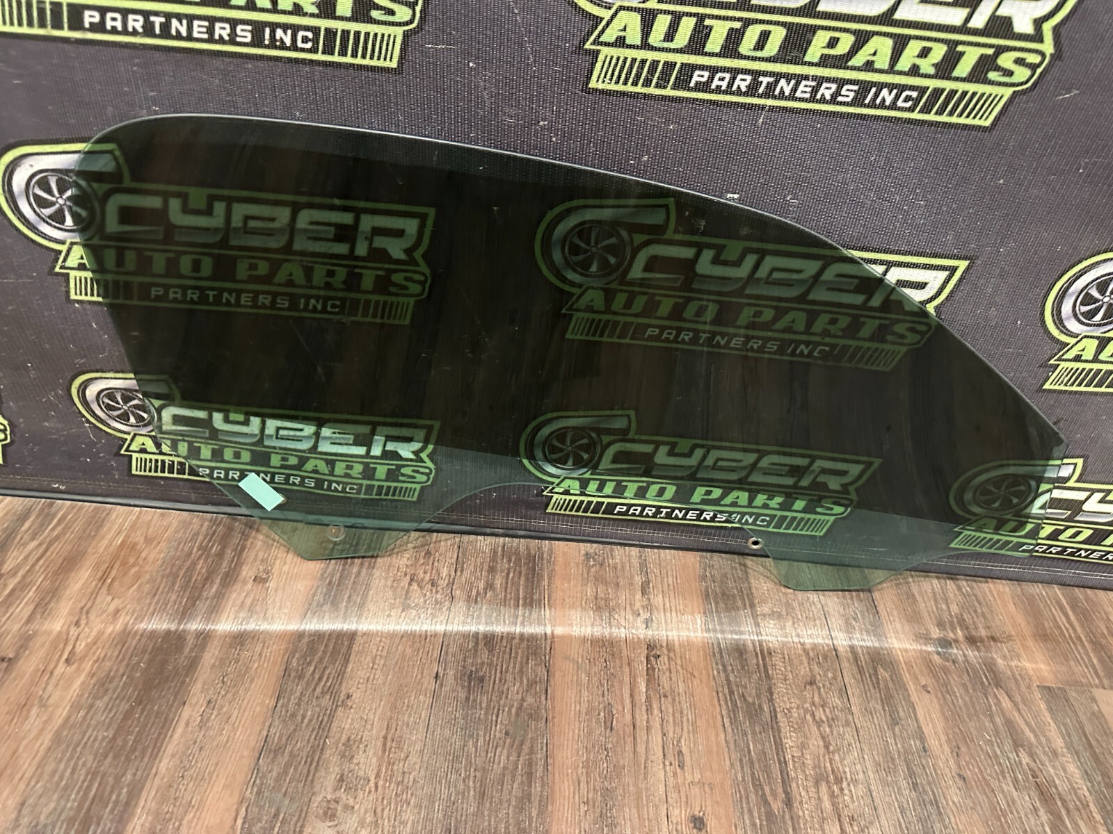 Audi R8 2017-2018 FRONT+LEFT Door glass P/N 4S7845201