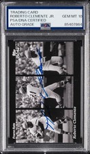 2023 TOPPS B&W FRAME RATE AUTOGRAPHED #FR6 ROBERTO CLEMENTE JR. PSA DNA 10