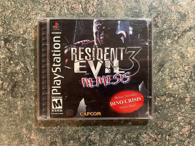 Resident Evil 3 Nemesis PS1 Complete CIB w/ REGISTRATION + Dino Crisis Demo Disc