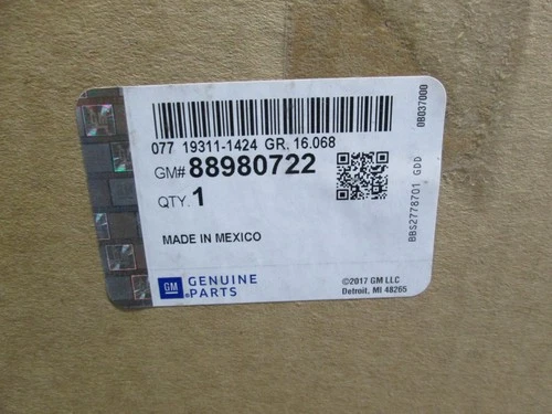 OEM NEW Cadillac Chevrolet GMC Exterior Passenger Side View Mirror 88980722