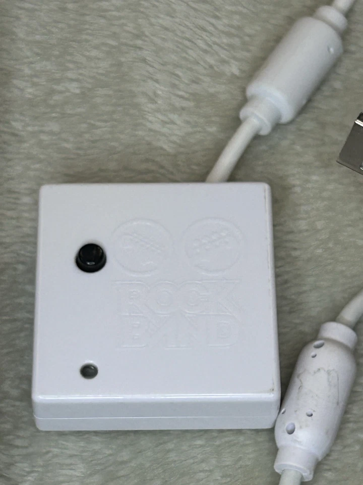 Lote de Guitarra Rock Band 2 Fender Stratocaster Wii con Juego Dongle y Micrófono - ¡Probado! Foto 4 de 4