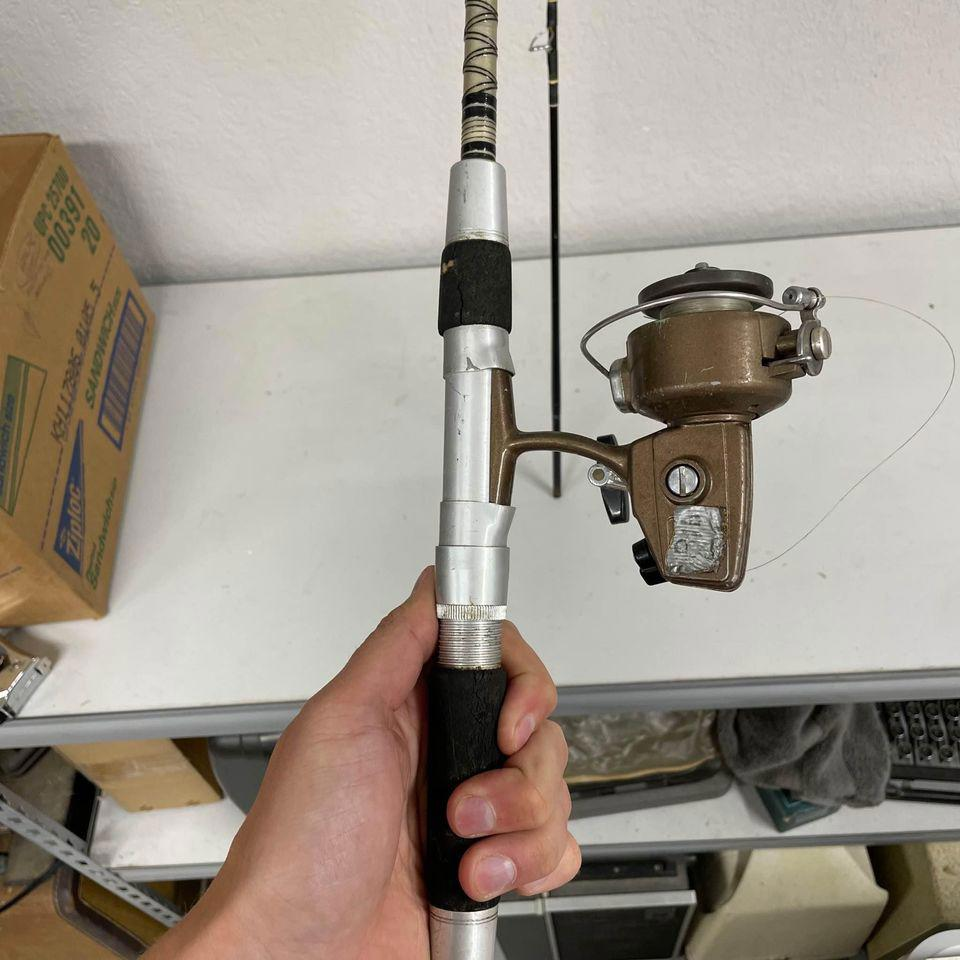 Vintage Set Of Kwik Stix 1840 Fishing Rod Pole & Daiwa 7150HAL Fishing