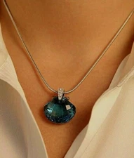 AUTHENTIC SWAROVSKI SCS WONDERS OF THE SEA “ETERNITY” NECKLACE 856128