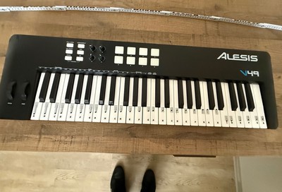 Alesis V49 49-Key USB Midi Keyboard Controller Sehr Guter Zustand Gebraucht