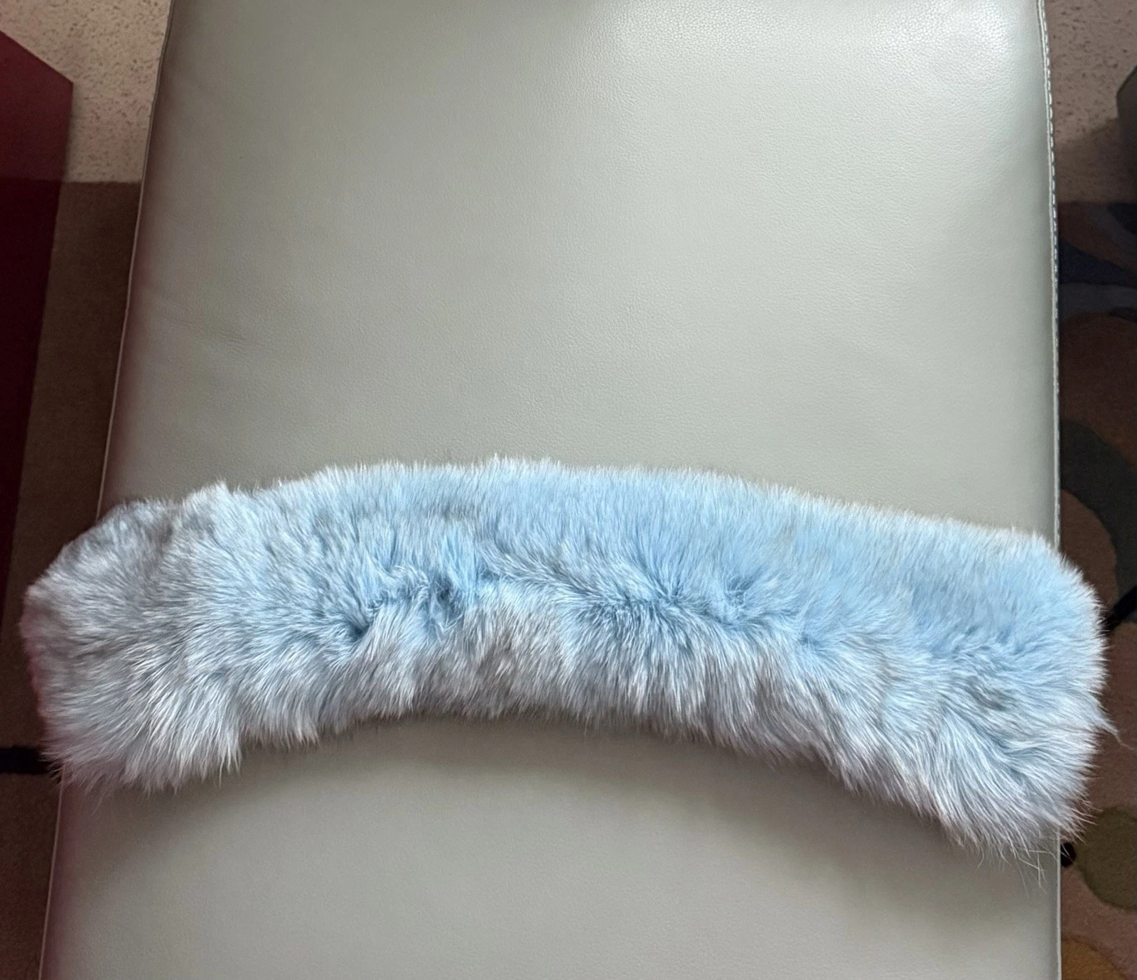 Arctic Fox Collar
Opens in a new window or tab
