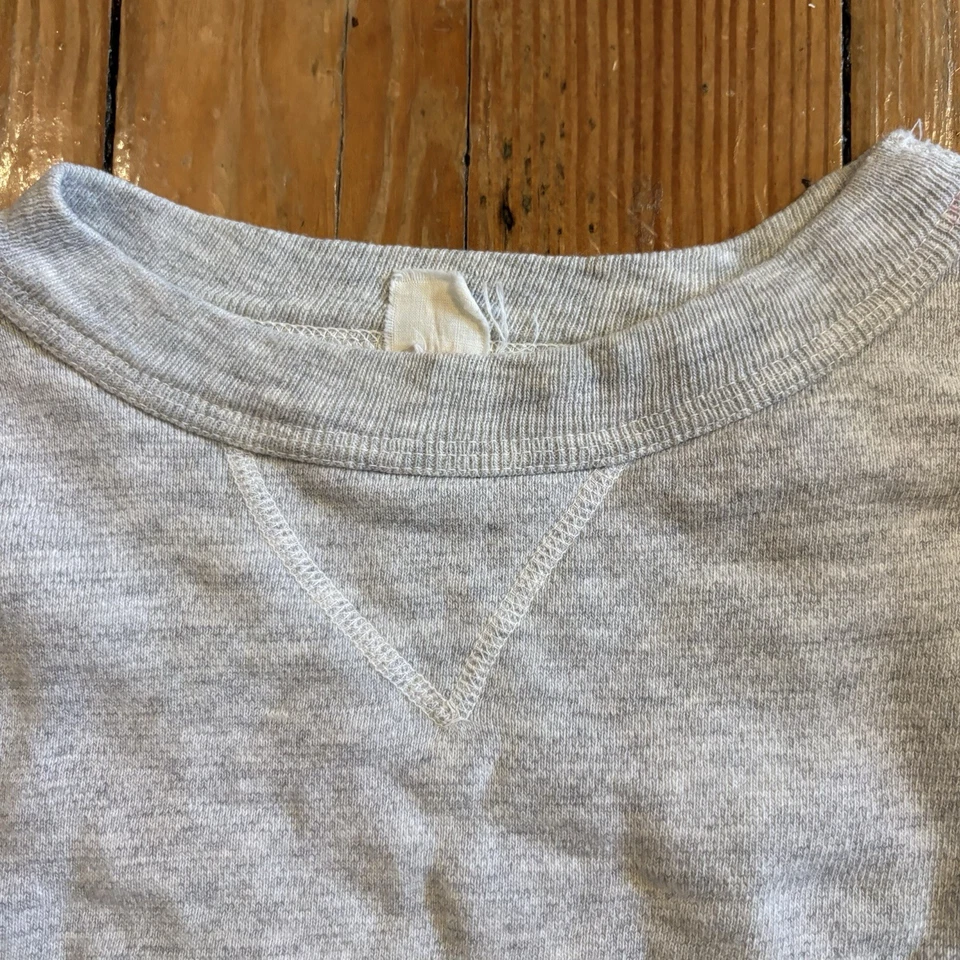 Sudadera True Vintage Refuerzo en V Cuello Redondo - Fruit of the Loom Años 60 Foto 4 de 4