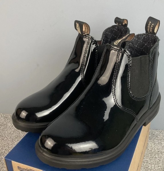 NEW Blundstone 2253 Chelsea Boots - Black Patent Leather Kids Size UK 3/US 4.5  