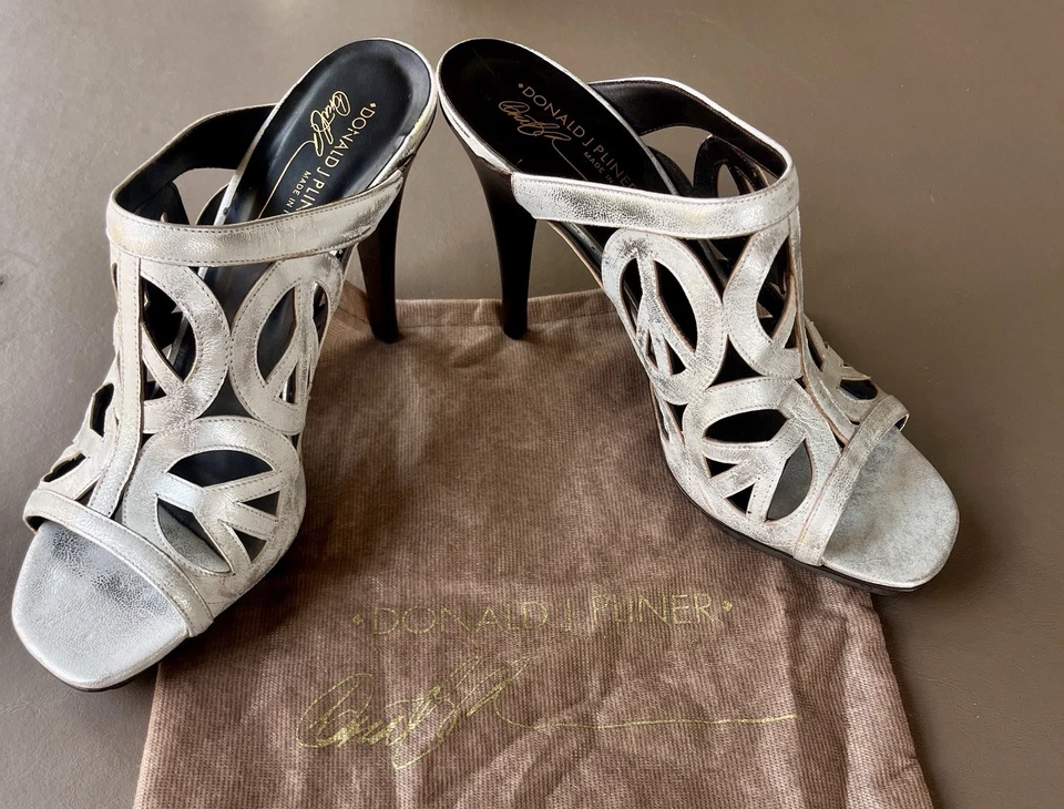 Donald J. Pliner Leather Heels Nicola Frosted Silver Peace Sign Italy Size 11 M - Image 4 of 4