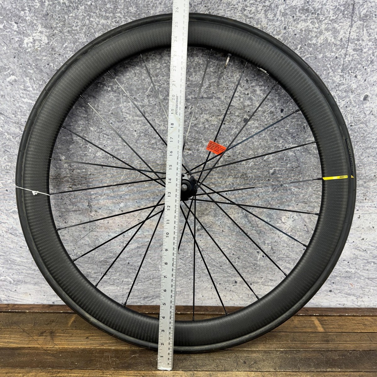 【低走行美品】MAVIC COSMIC PRO CARBON UST DISC s-l400.jpg