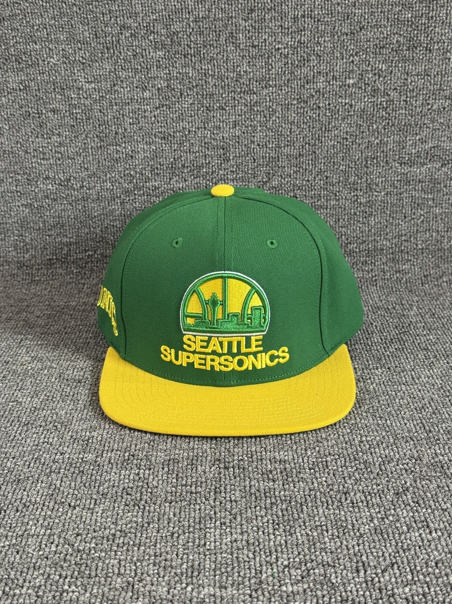 Mitchell & Ness Seattle SuperSonics NBA Old Logo Snapback Green Yellow Hat